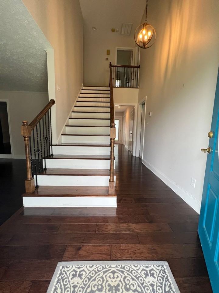 303 Wagoner Dr - Photo 3 of 23