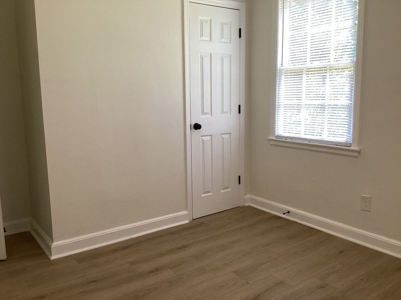 332 Waterford Dr - Photo 4 of 16