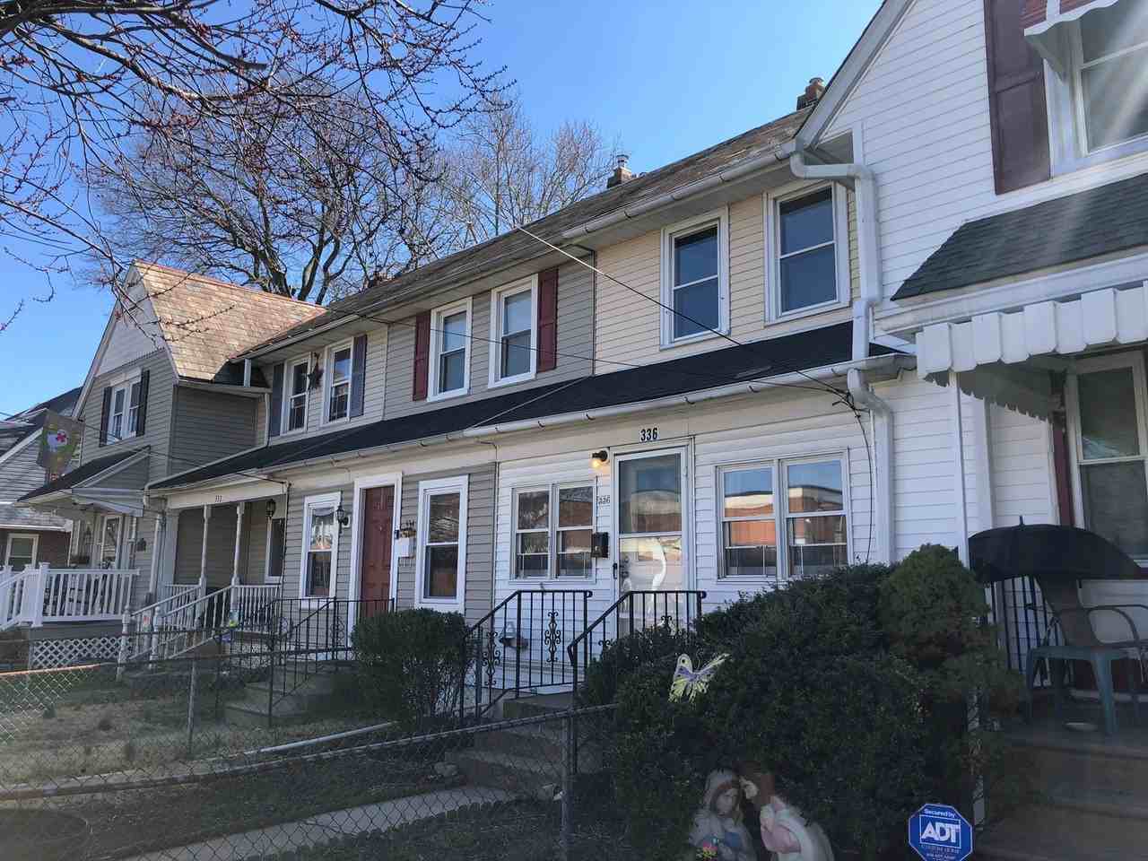 336 Harrison St - Photo 2 of 8