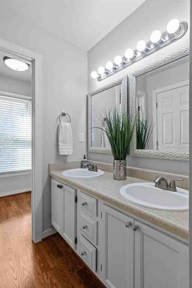 5603 Woods Walk Rd - Photo 7 of 18