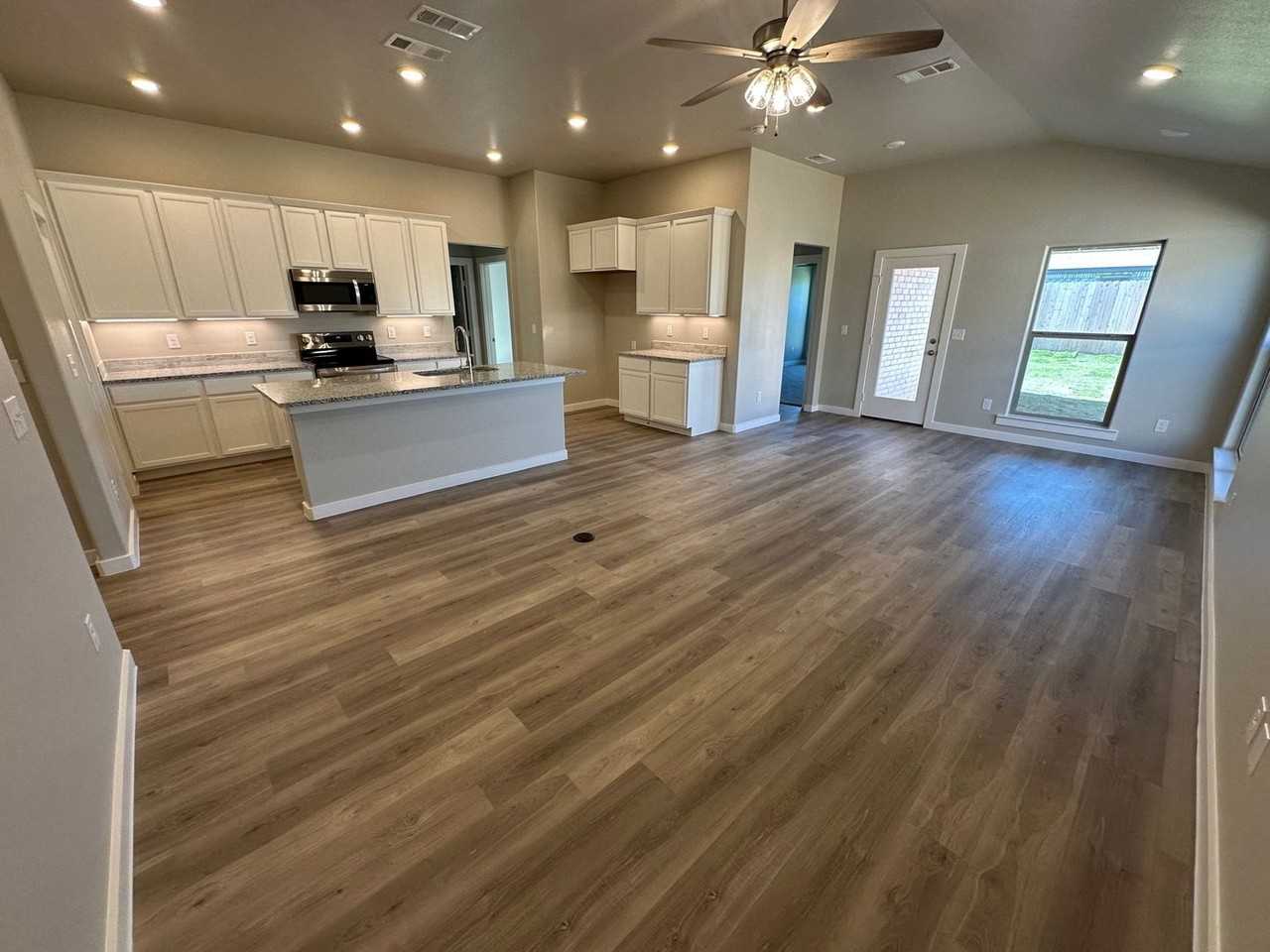 1805 Moon River Rd - Photo 7 of 20