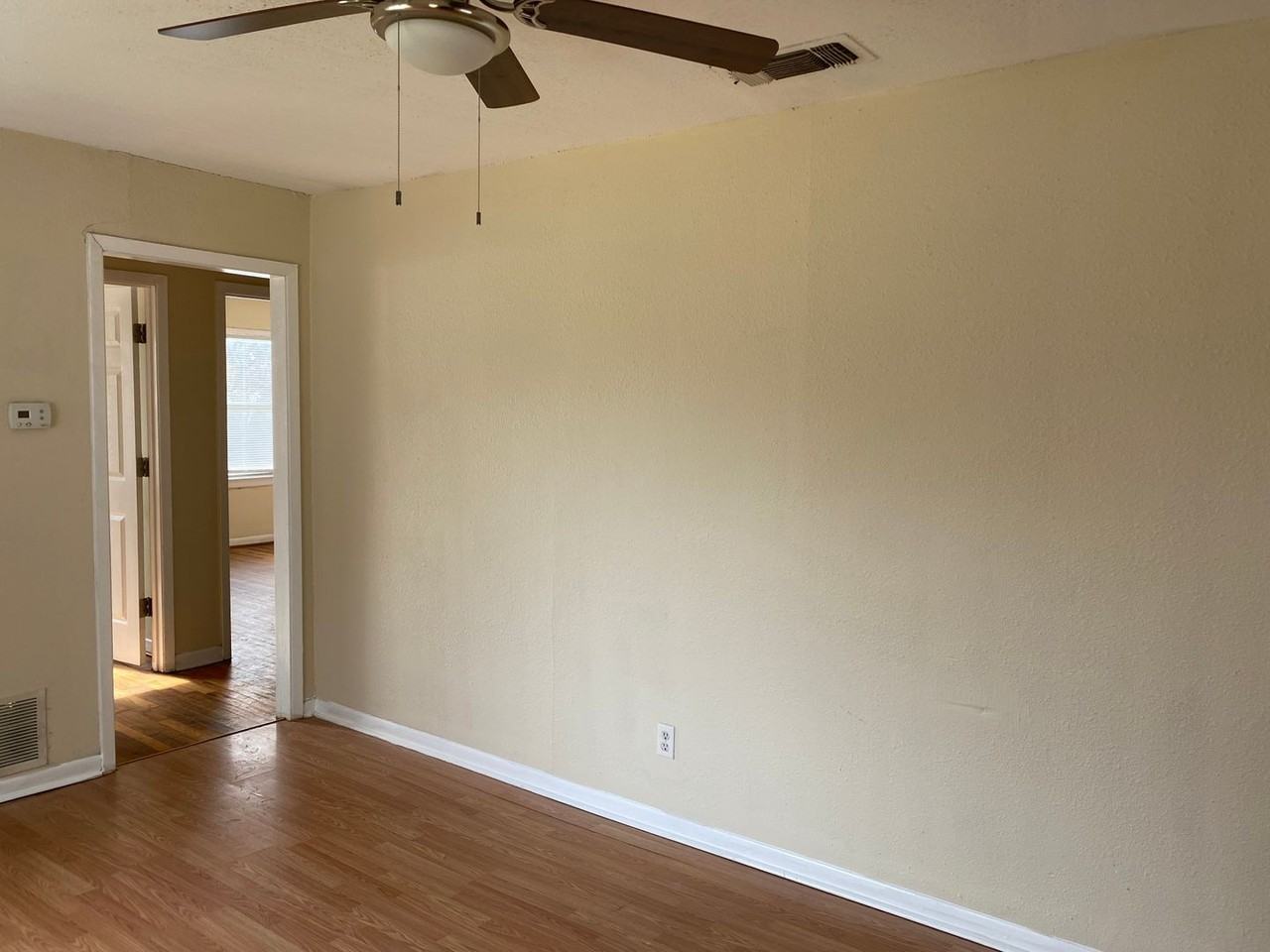 200 N Colbert Ave - Photo 6 of 6