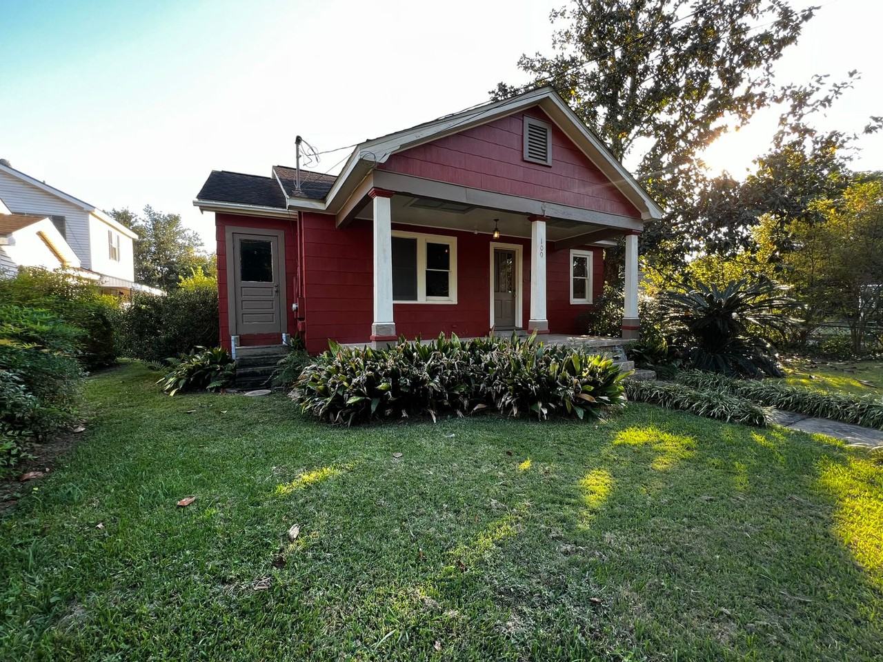 100 Ryan Street - Photo 2 of 9