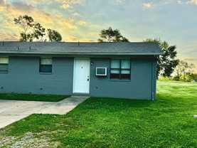 102 Nw K St Apt D #Apt D - Photo 1 of 1