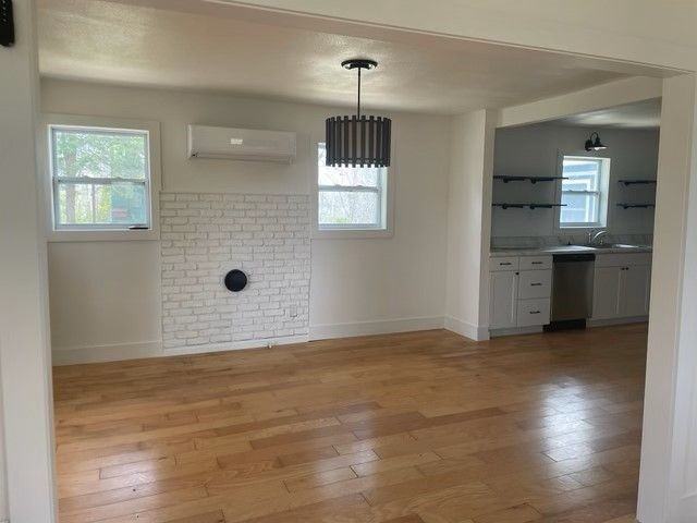 342 W Creston Rd - Photo 3 of 8