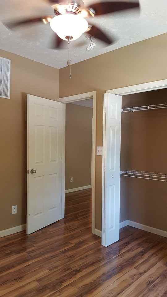 416 North Lincoln Street - Photo 7 of 48