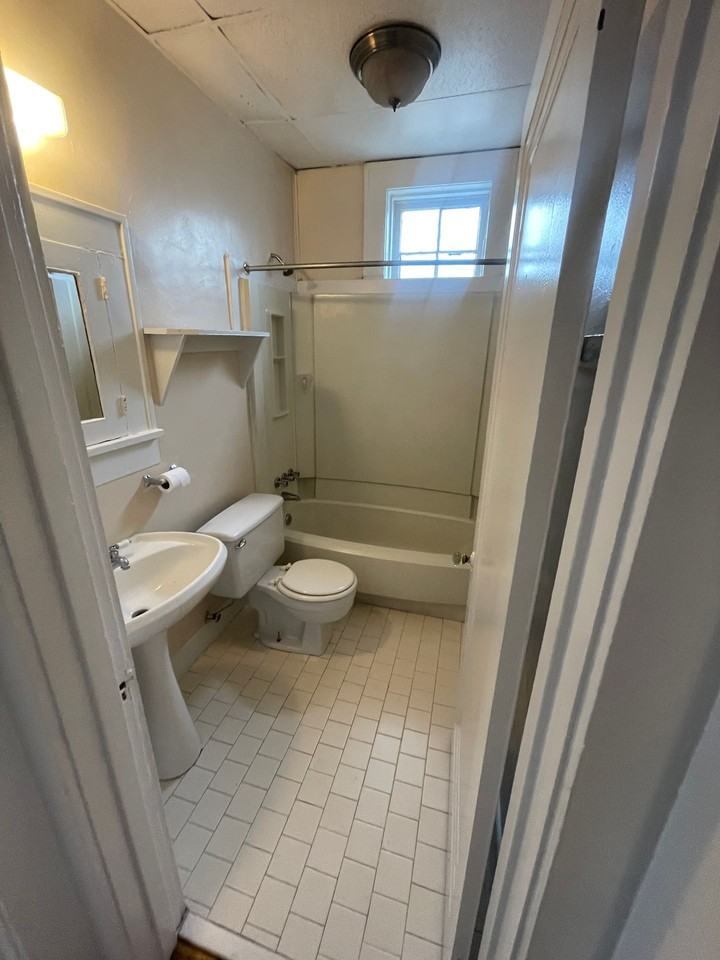 COBB LANE CORNERS - Photo 3 of 7