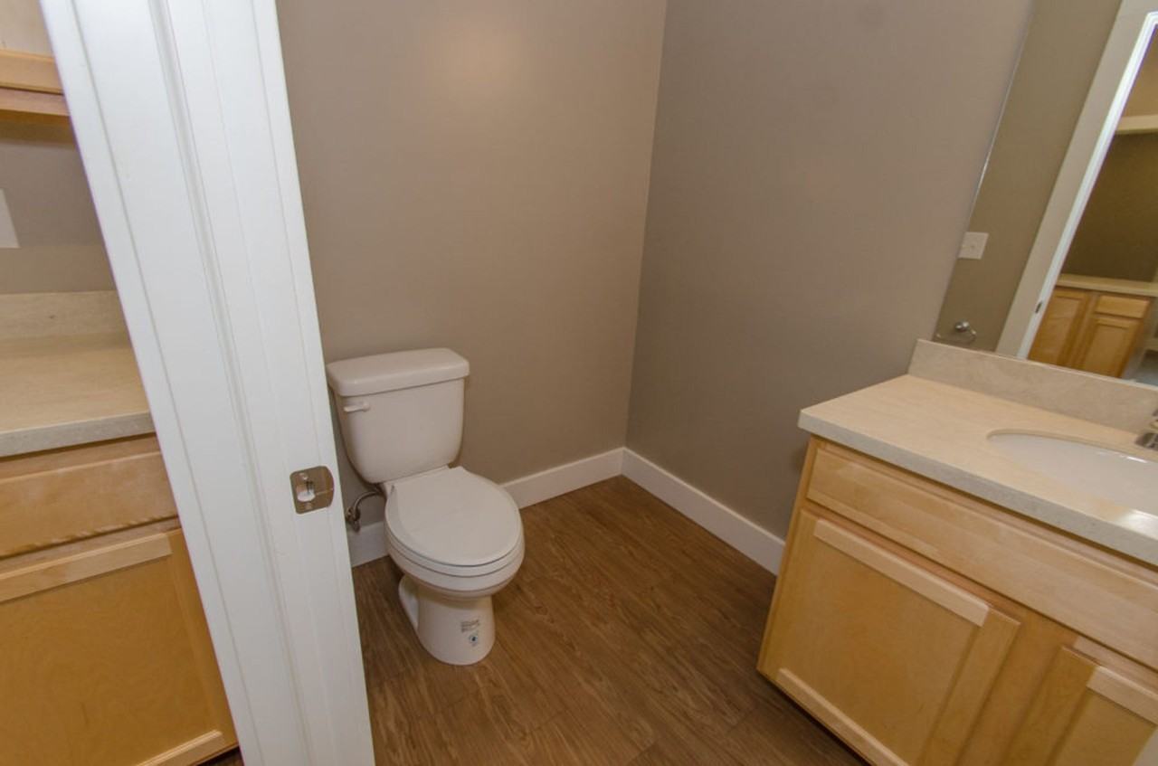 414 East 4th Street - Photo 6 of 31