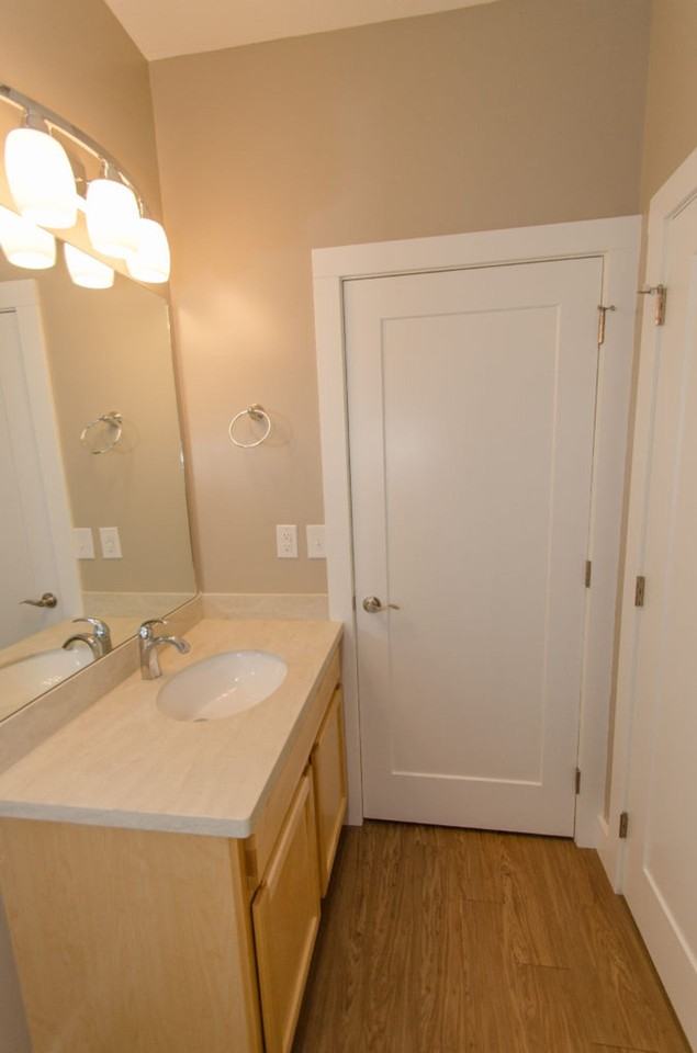 414 East 4th Street - Photo 7 of 31