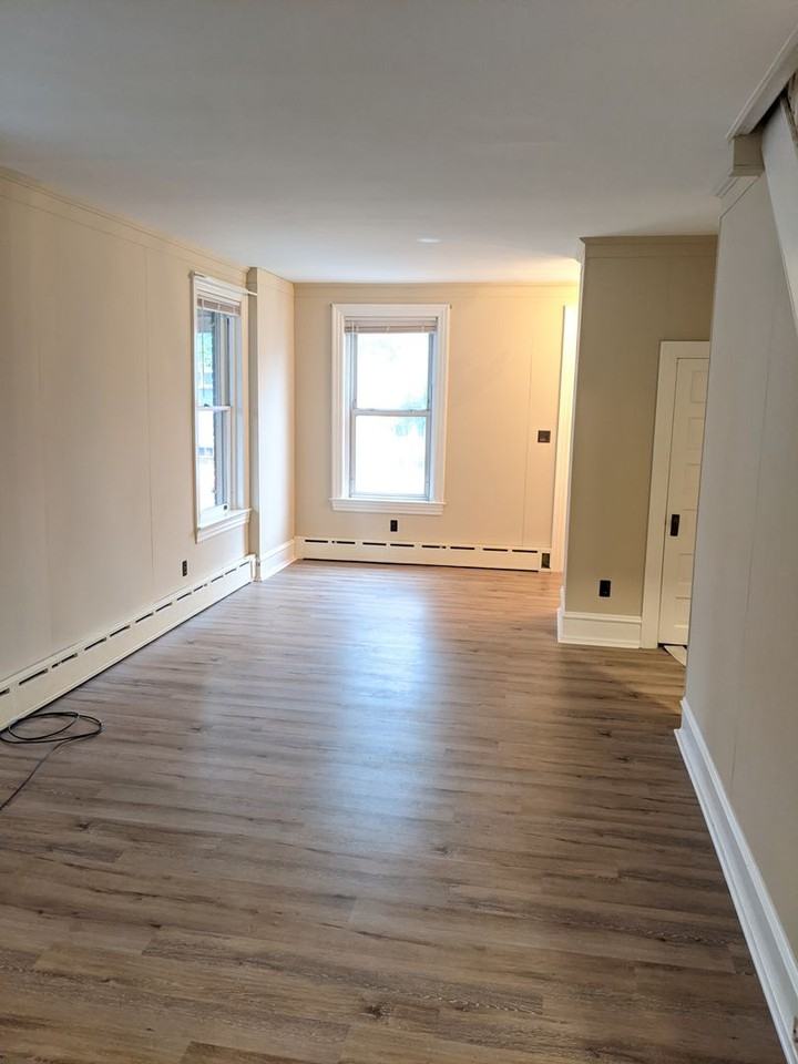 27 W High - Photo 3 of 18