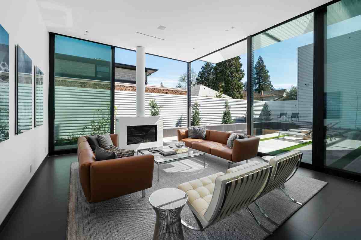 212 Tucker St - Photo 2 of 30