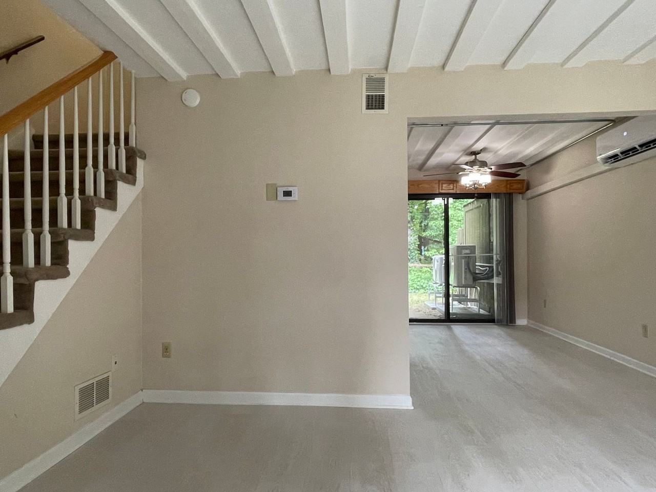 Oak Shadows Apartments - Photo 2 of 8