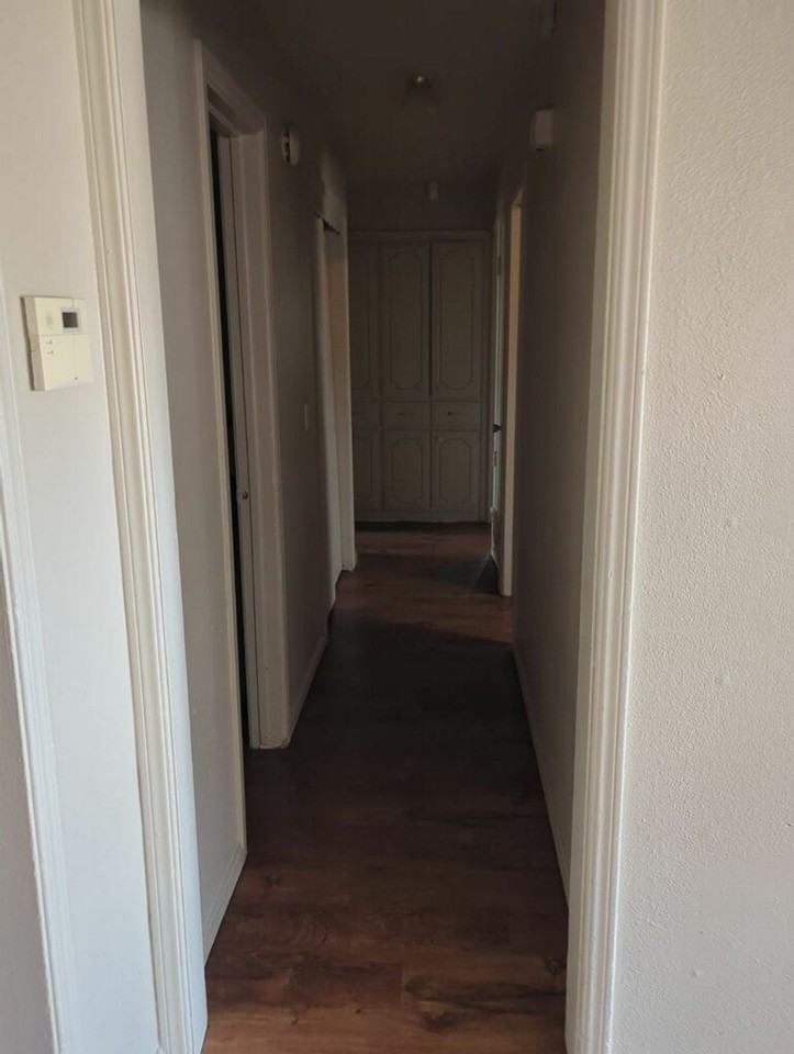 1121 Nw 102nd St - Photo 4 of 5
