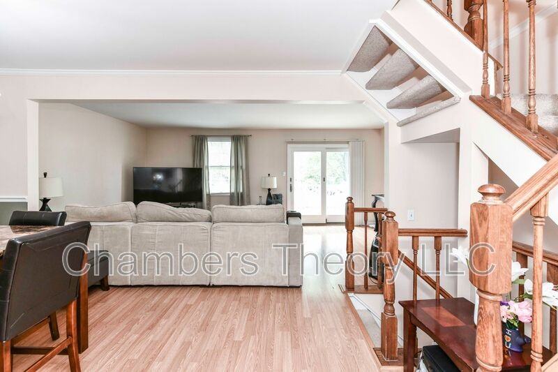 21929 Myrtlewood Sq - Photo 6 of 22
