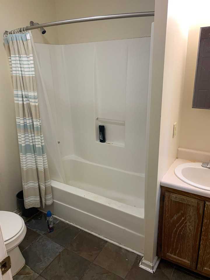 203 East 10th Street - Photo 3 of 50