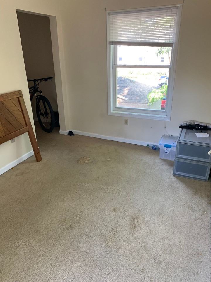 203 East 10th Street - Photo 7 of 50