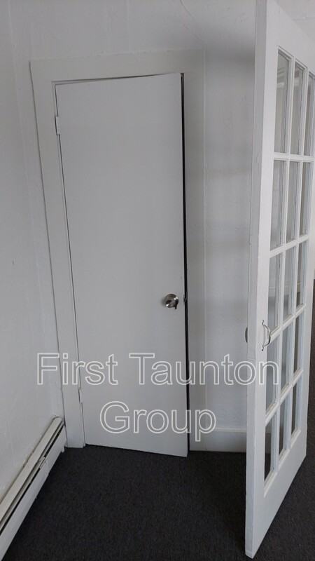 9 Cedar St #2LEFT - Photo 2 of 17