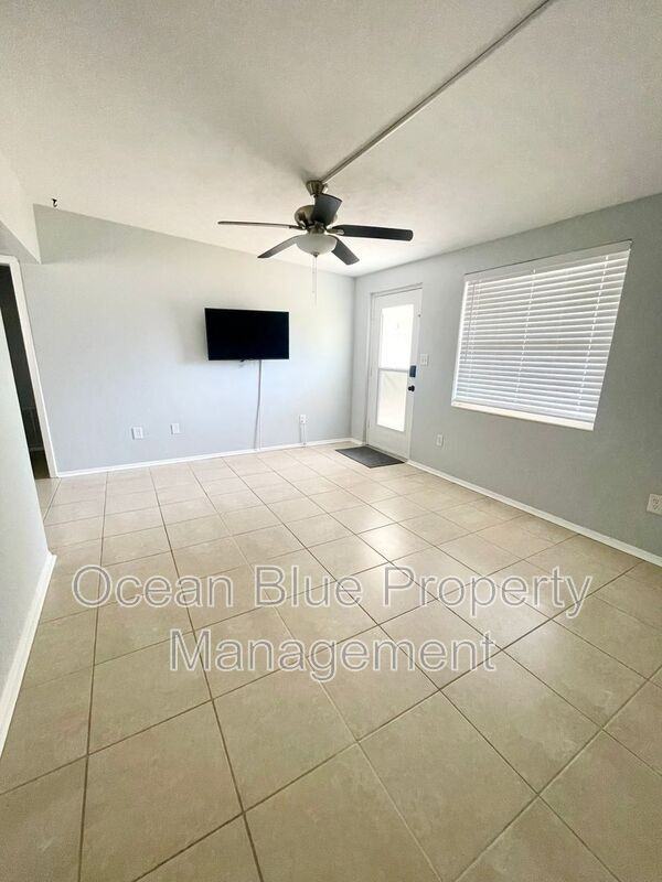202 14th St Nw - Photo 2 of 9
