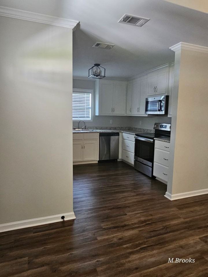 1704 Almond Tree Pl - Photo 5 of 33