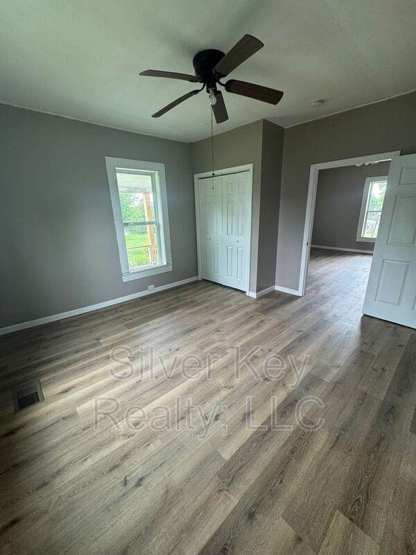 1211 Broad St - Photo 6 of 14