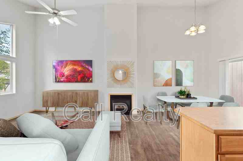15307 E 4th Ave - Photo 4 of 17