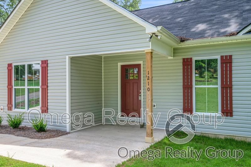 1210 Hueytown Rd - Photo 6 of 40