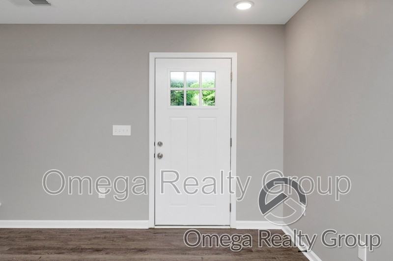 1210 Hueytown Rd - Photo 7 of 40