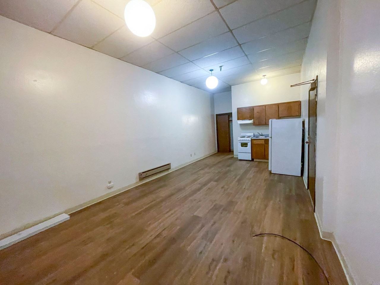 309 E [PRM: Andrew](23) - Photo 5 of 40