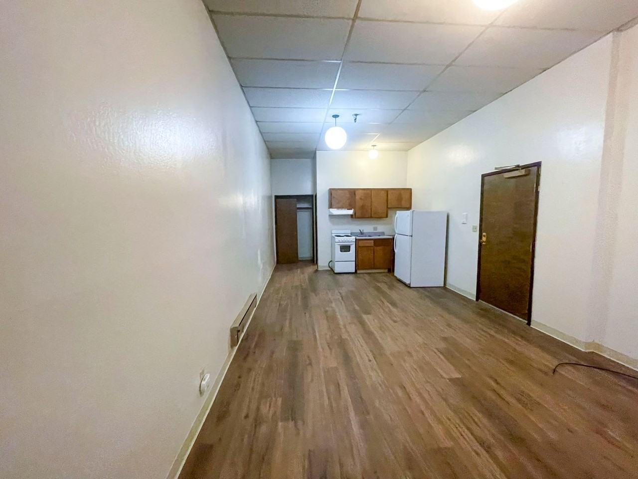 309 E [PRM: Andrew](23) - Photo 6 of 40