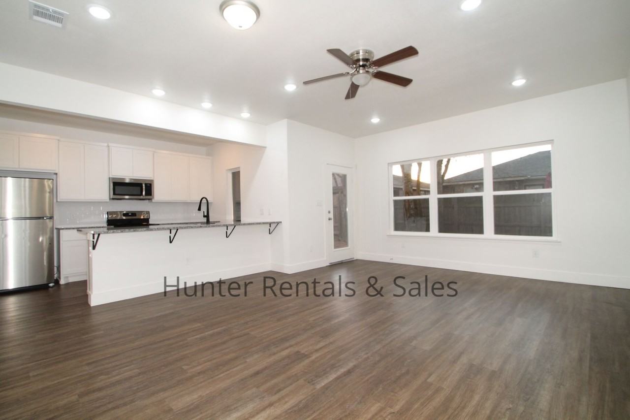 1936 Royal Loop - Photo 2 of 28