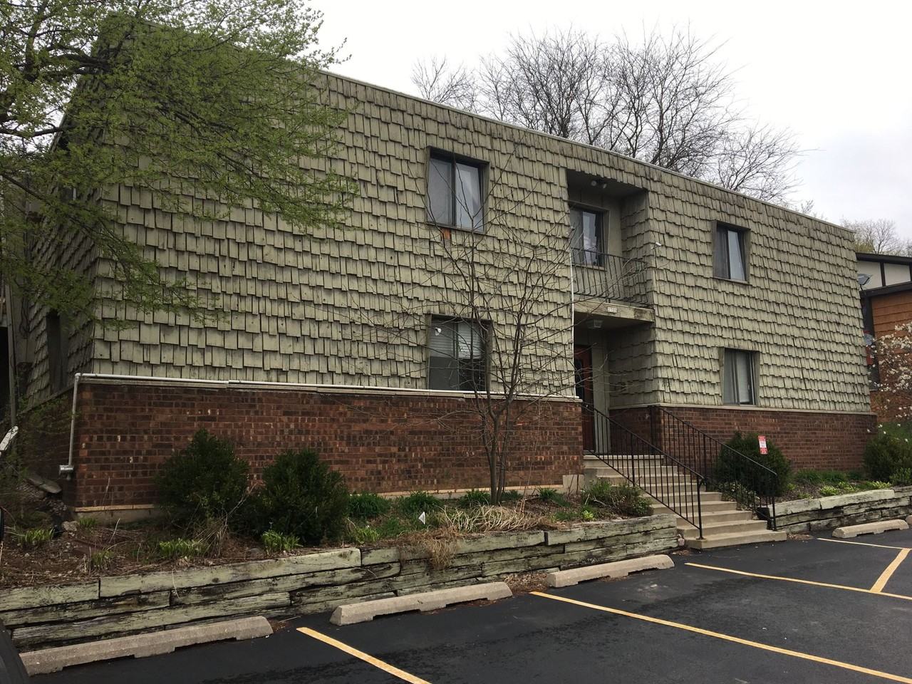 WESTVIEW APARTMENTS - Photo 2 of 16