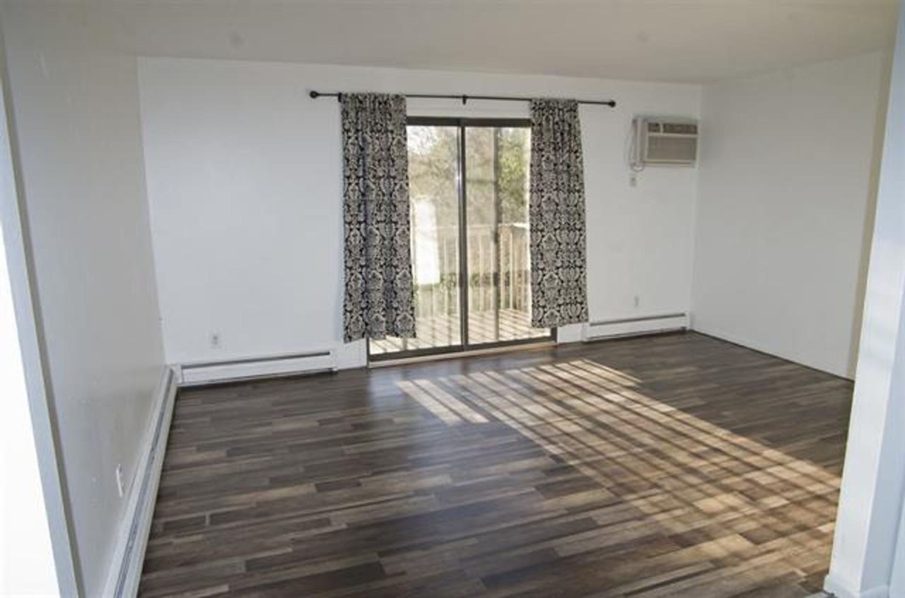 WESTVIEW APARTMENTS - Photo 7 of 16