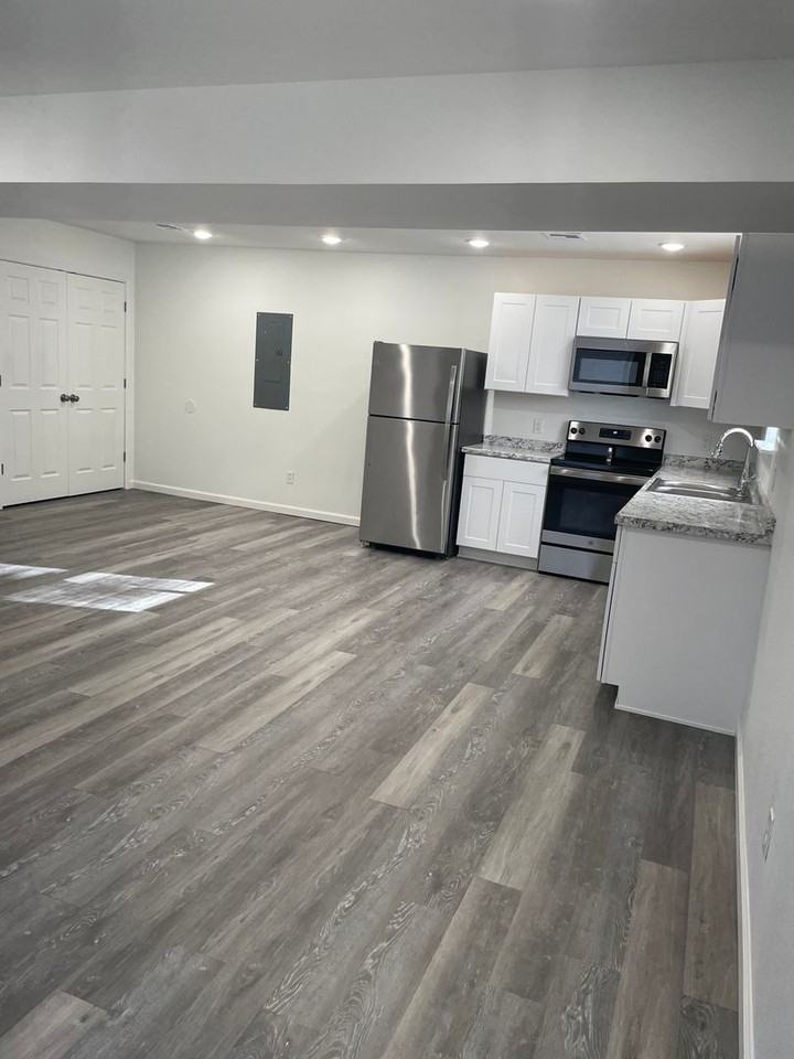 409 Doxey St #2 - Photo 2 of 17