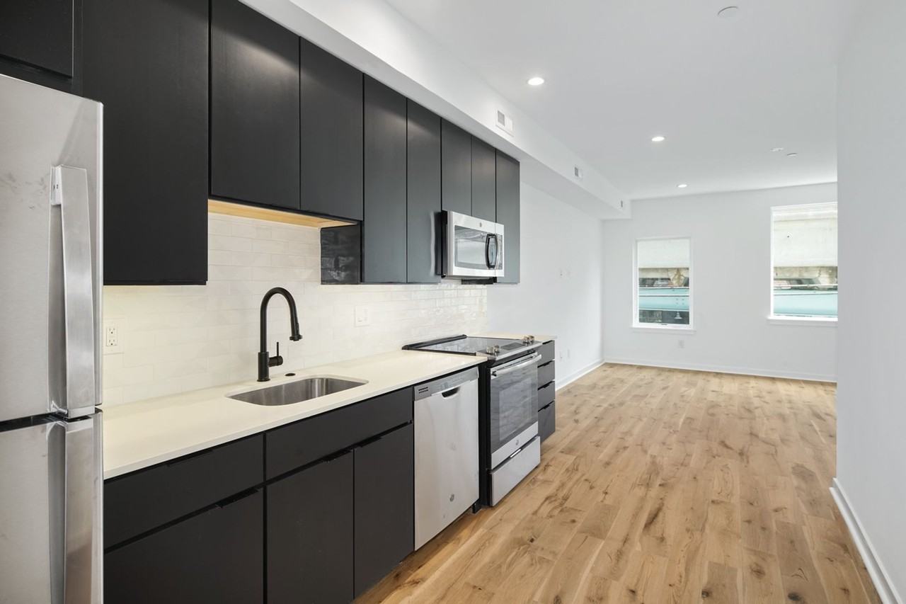 1246 N. Front Street - Photo 2 of 30