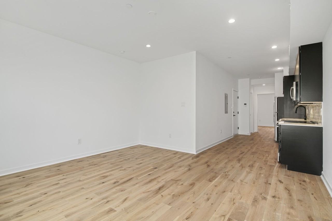 1246 N. Front Street - Photo 4 of 30