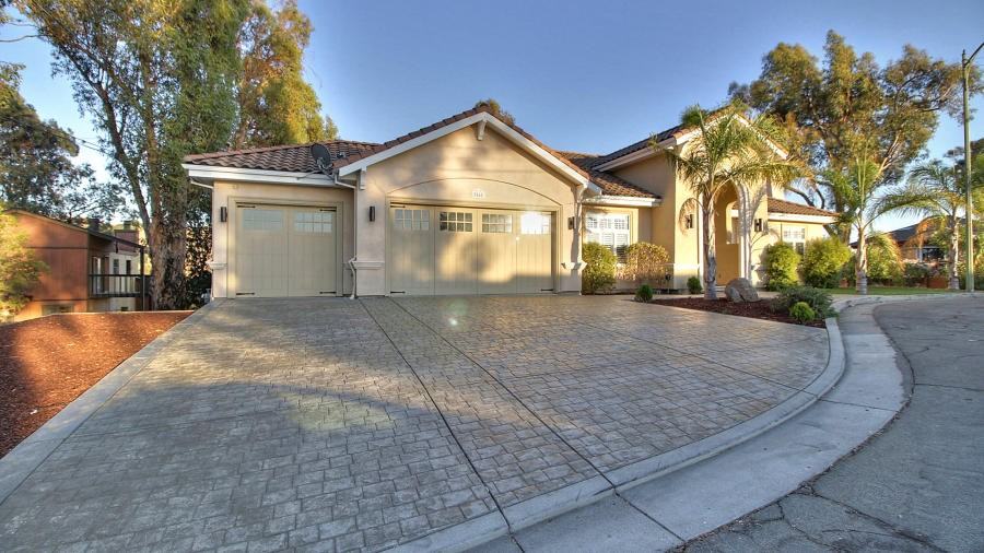 3868 Suncrest Ave - Photo 3 of 21