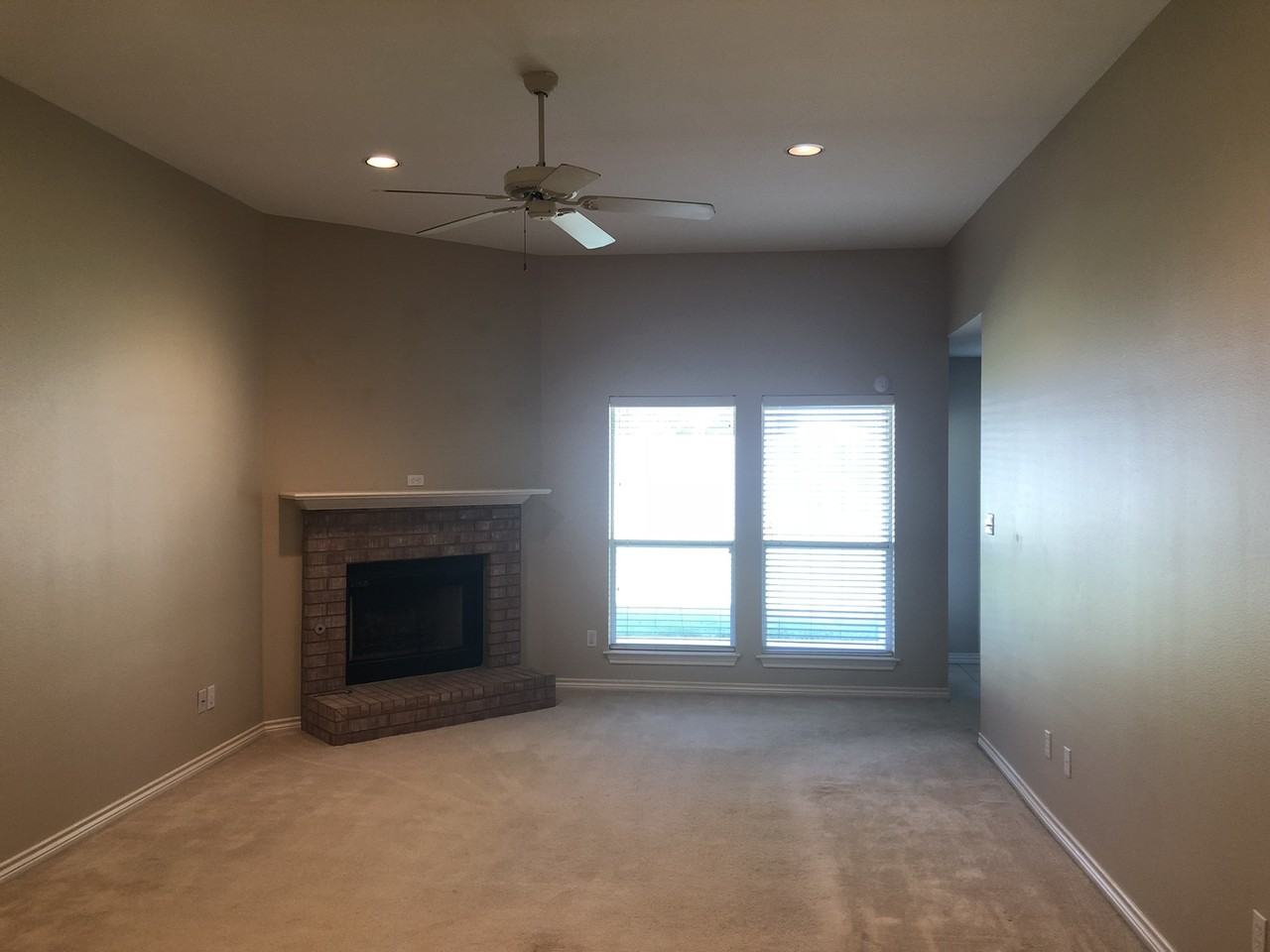 20630 Bluegrass Cir - Photo 2 of 23