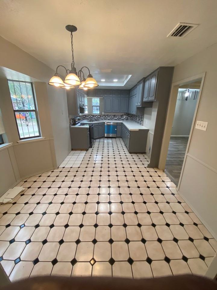 2213 Meadow Lake Dr - Photo 4 of 18