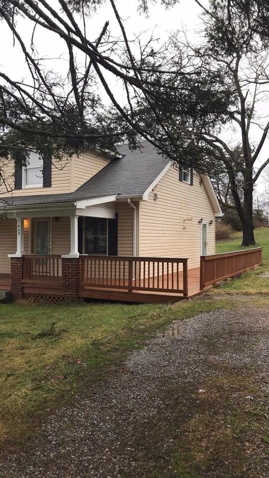 1603 Staples St - Photo 3 of 12