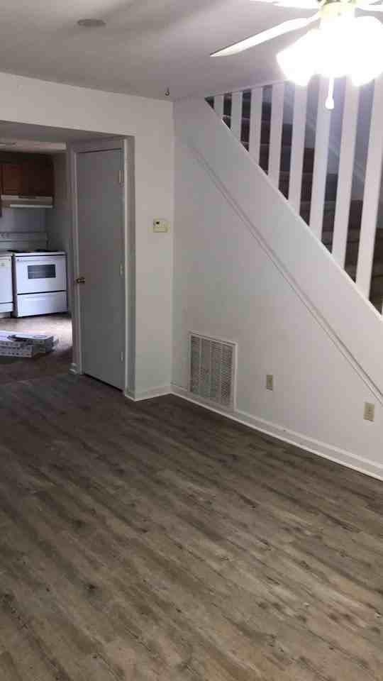 1603 Staples St - Photo 5 of 12