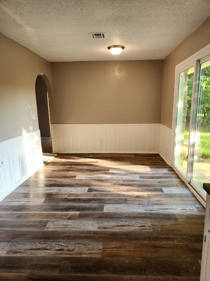 621 Lloyd Ave - Photo 4 of 13