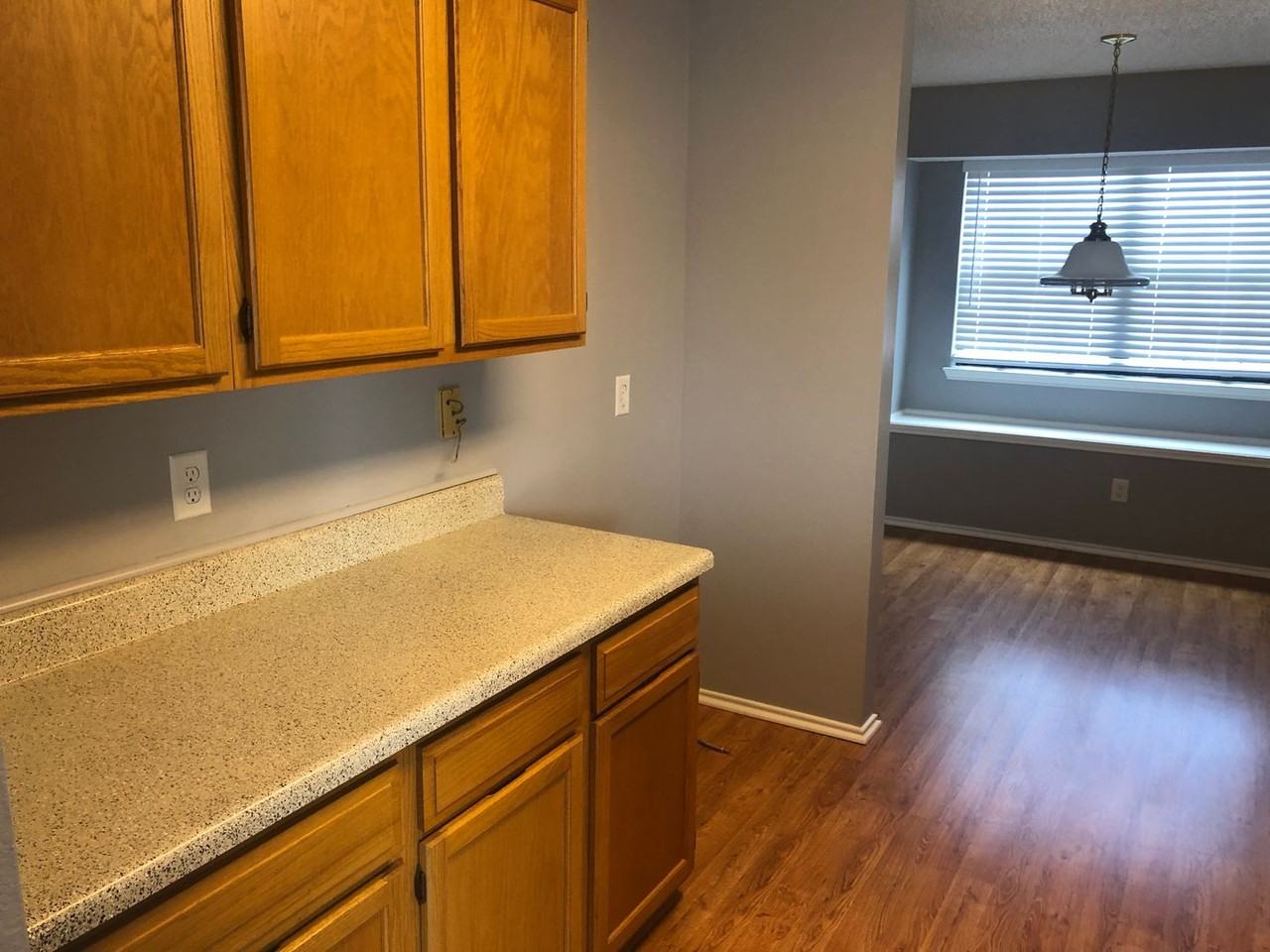 1002 Alameda Dr - Photo 6 of 30