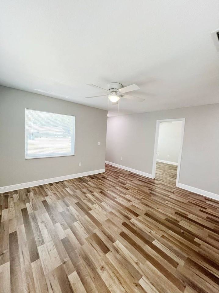 6207 12th Street Ct E - Photo 7 of 23