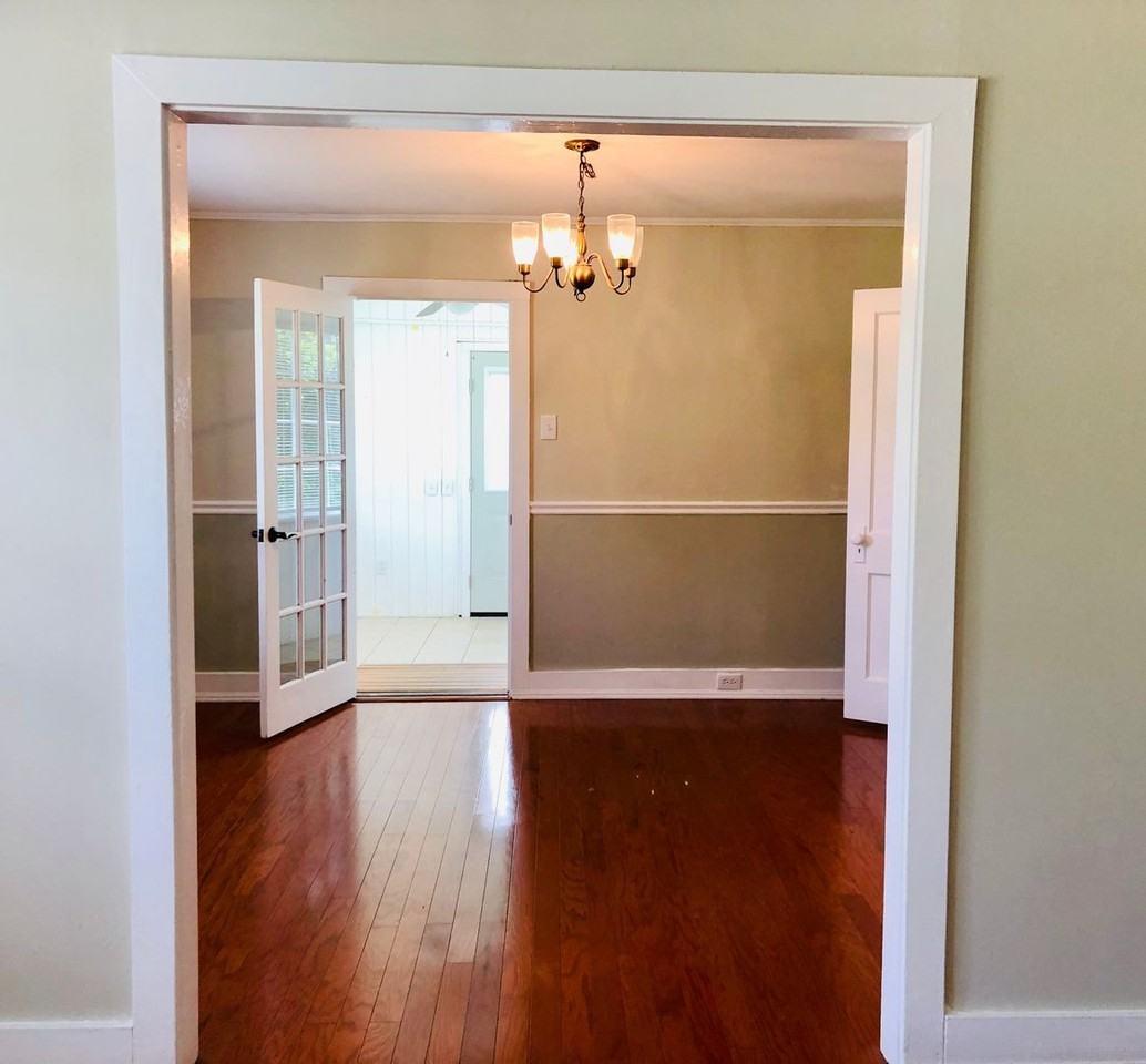 1020 Larkmartin St - Photo 2 of 27