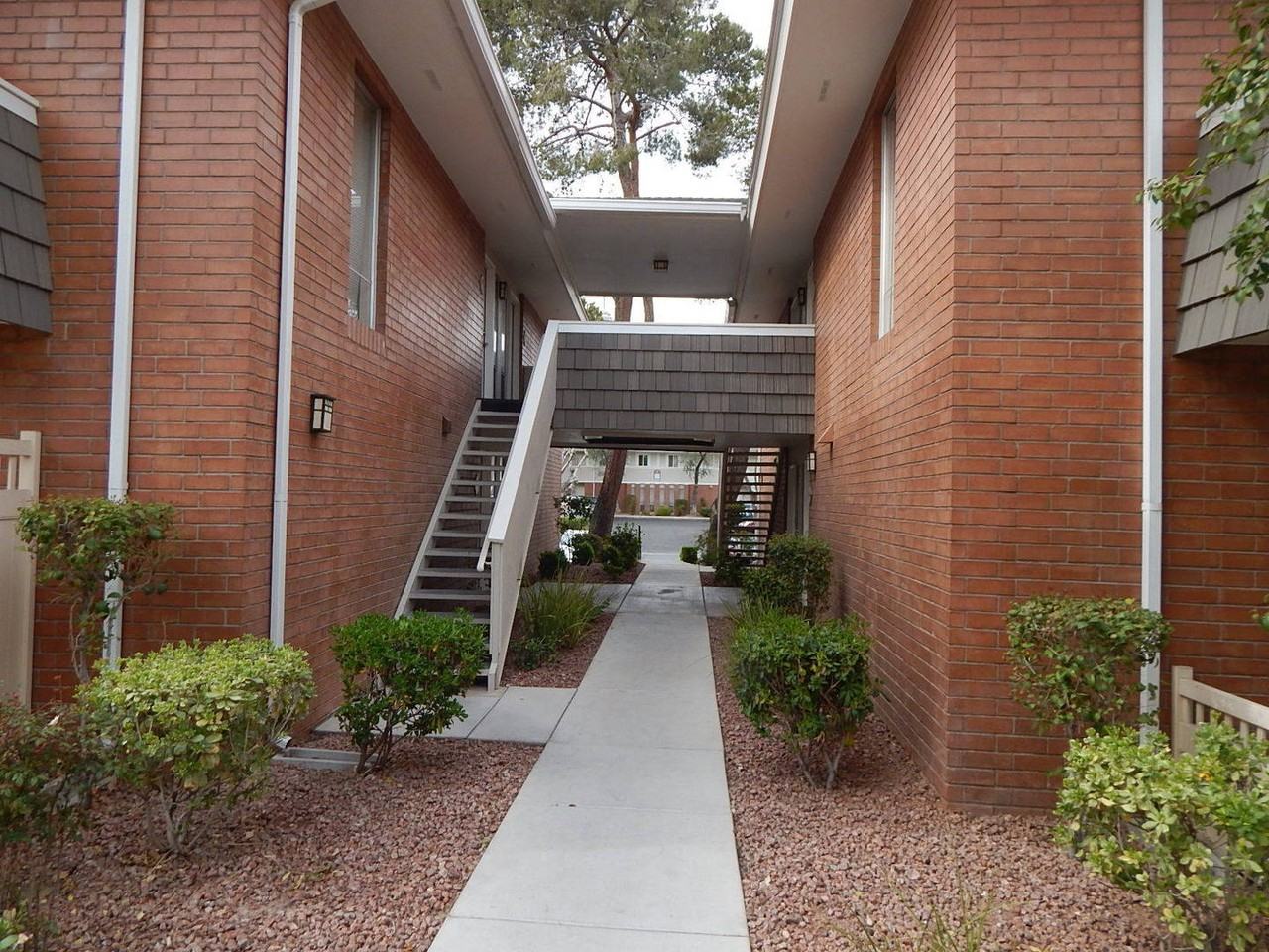 769 Oakmont Ave Unit 403 - Photo 2 of 20