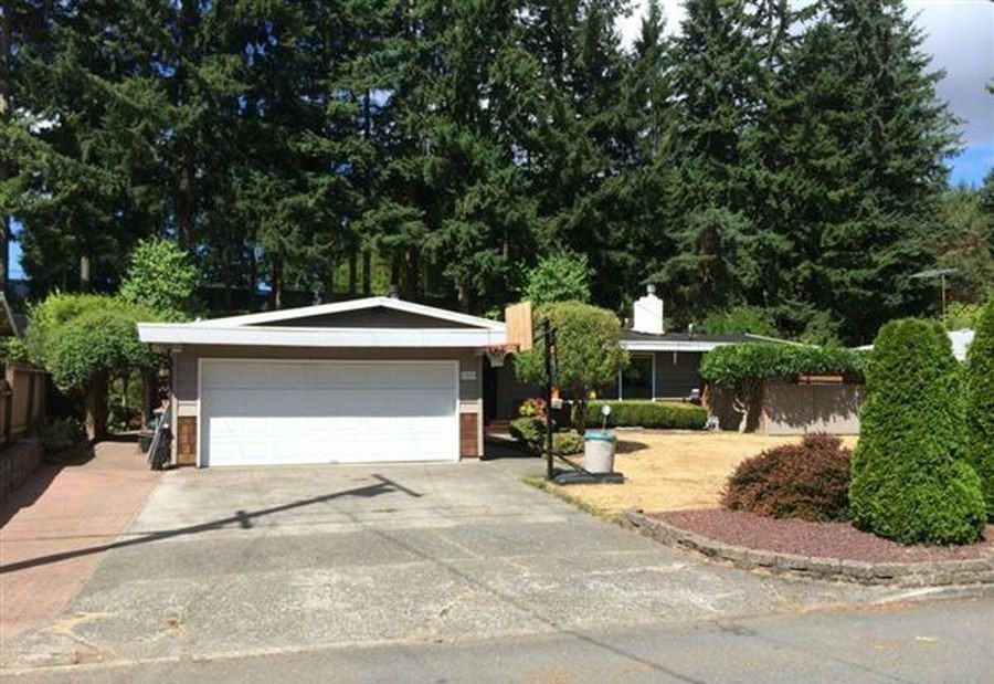2409 153rd Ave Se - Photo 2 of 10