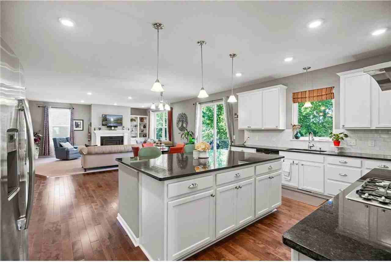 16540 61st Ave N - Photo 5 of 12