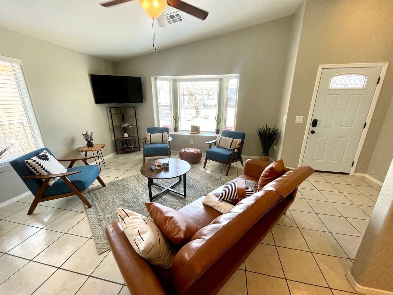 1471 Bryan Dr - Photo 6 of 31