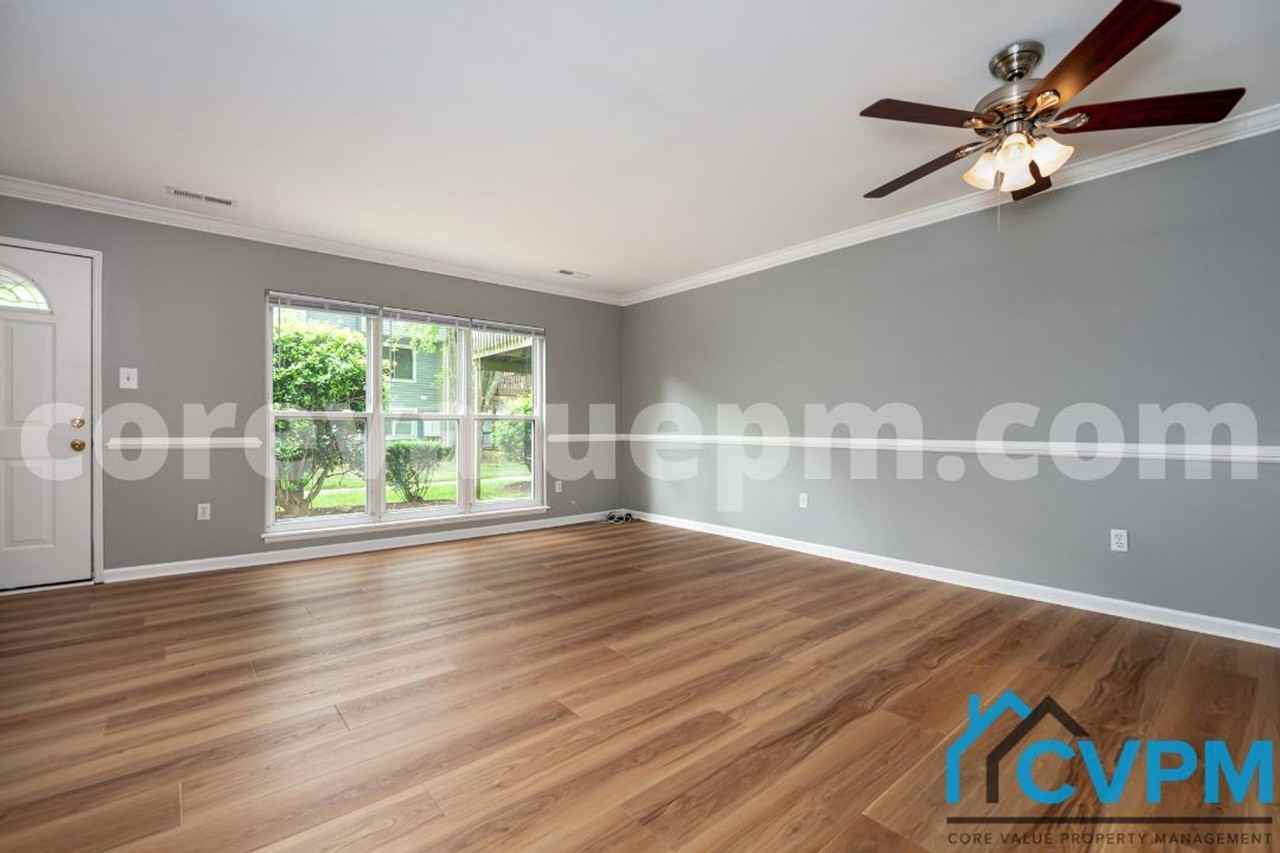 1617 Riedel Rd - Photo 6 of 28