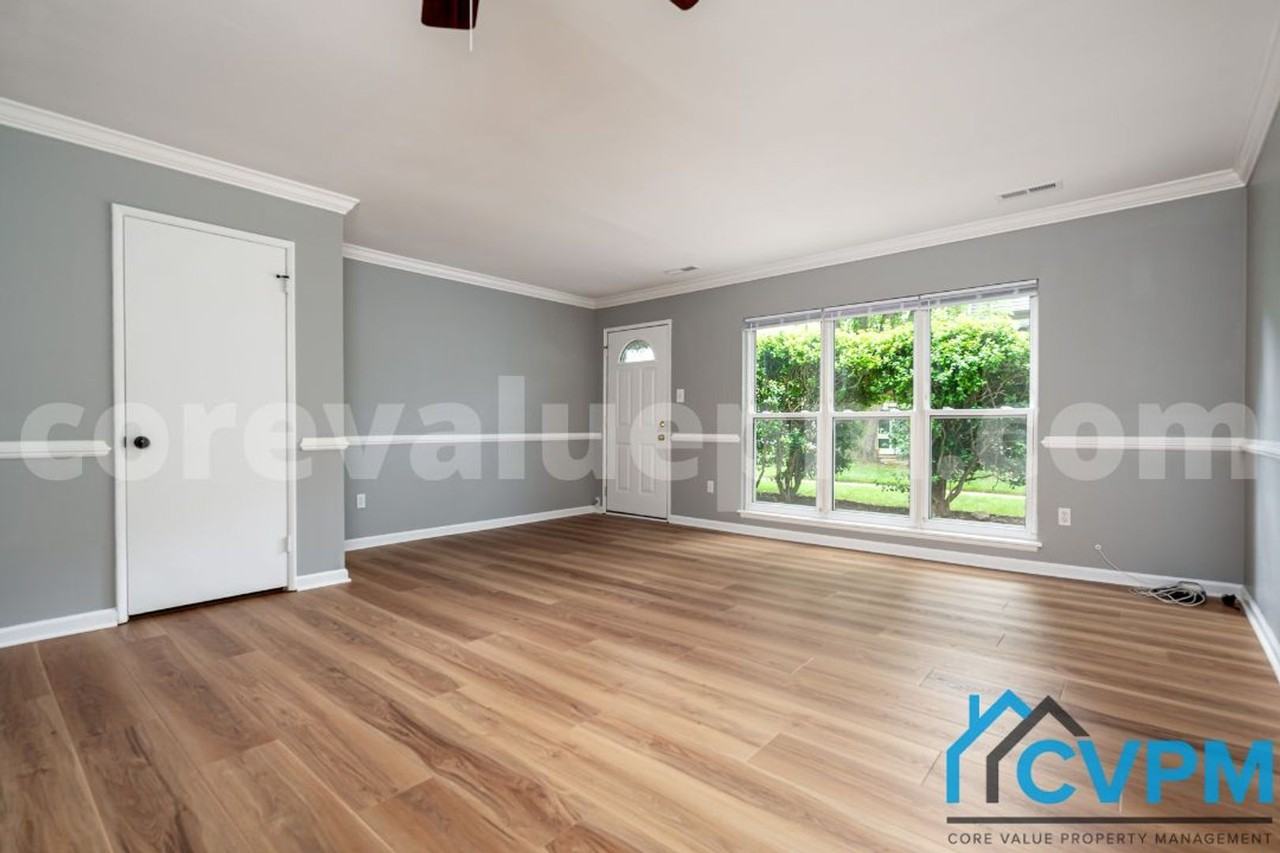 1617 Riedel Rd - Photo 7 of 28